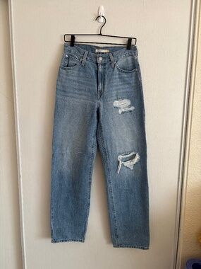 LEVI'S WOMEN'S DISTRESSED '94 BAGGY 26X31